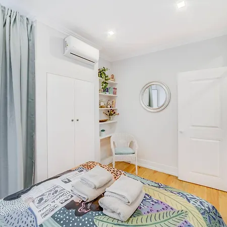 Centre, Beautiful 85m2 Apartment, T2 With Patio, Ground Floor No Step 公寓 *
