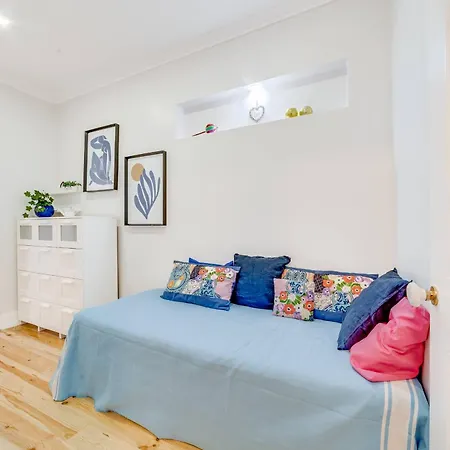 公寓 Centre, Beautiful 85m2 Apartment, T2 With Patio, Ground Floor No Step