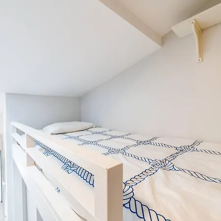 Centre, Beautiful 85m2 Apartment, T2 With Patio, Ground Floor No Step Lägenhet